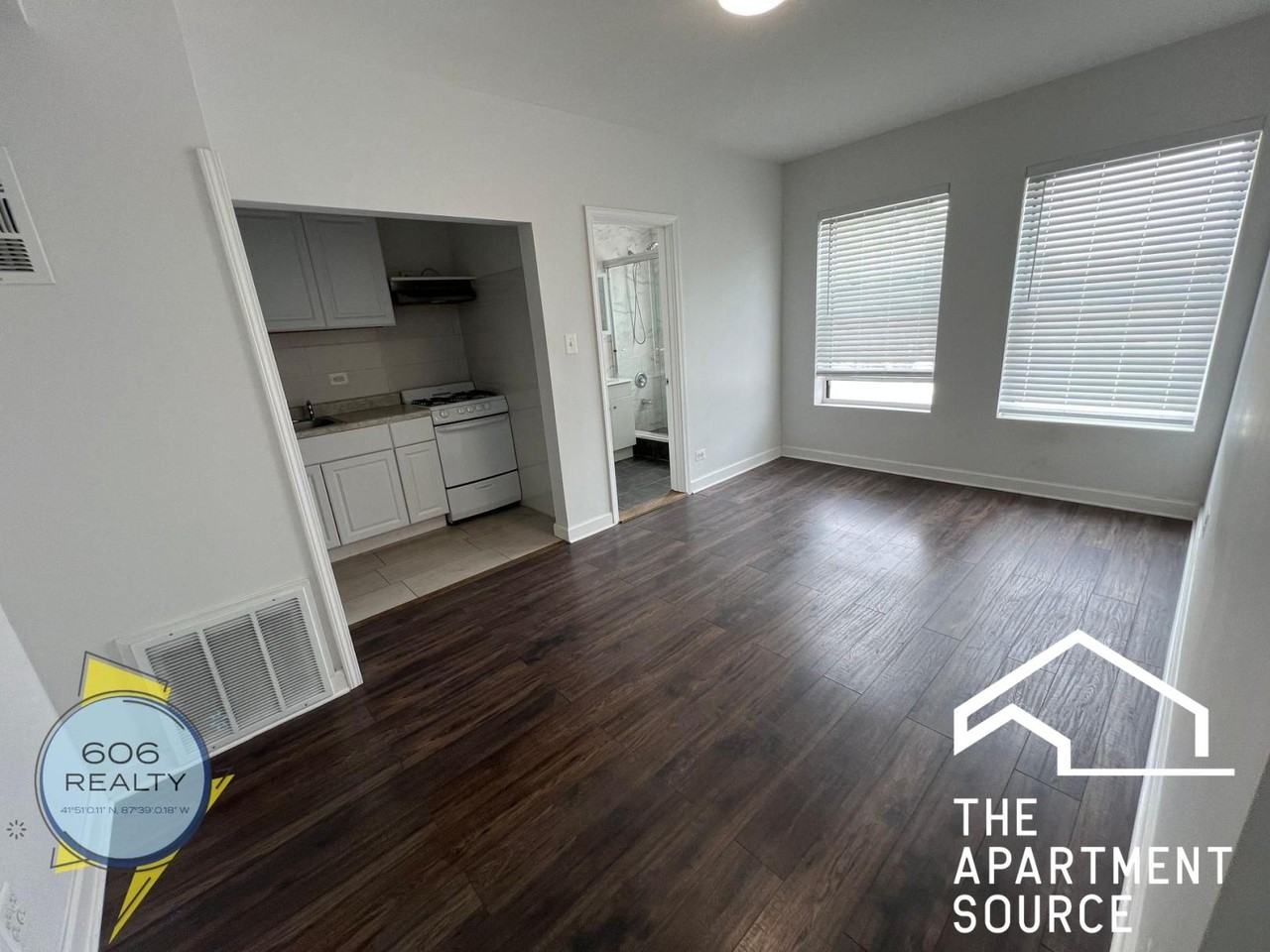 3420 W Irving Park Rd #32 - Photo 2 of 11