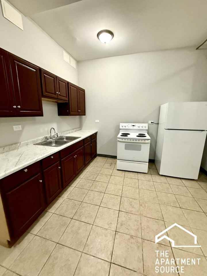 6917 S Paxton Ave #G - Photo 7 of 13