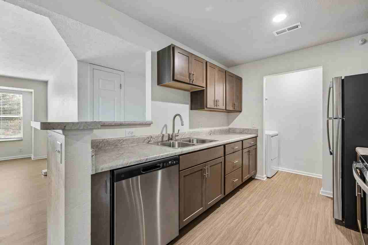 Cottonwood Creek Apartments - Photo 2 of 50