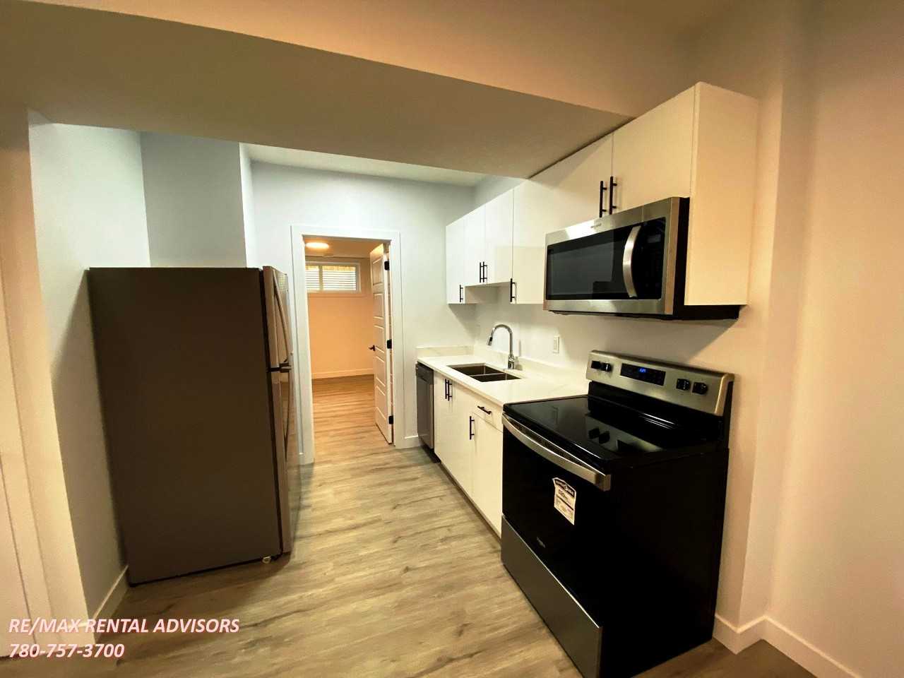 14721 106 Ave Nw - Photo 2 of 7