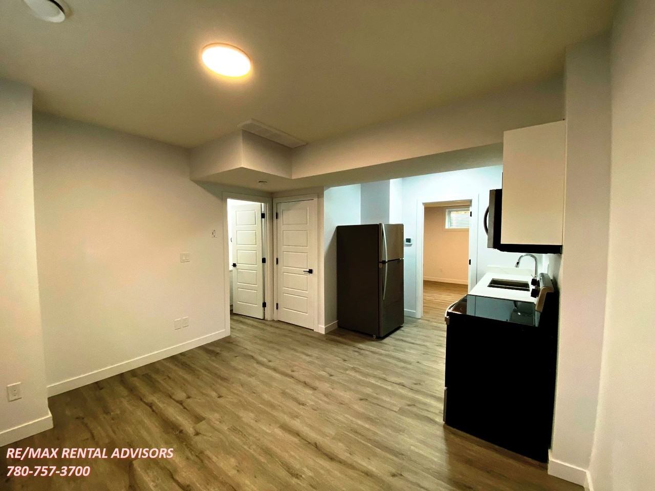 14721 106 Ave Nw - Photo 3 of 7