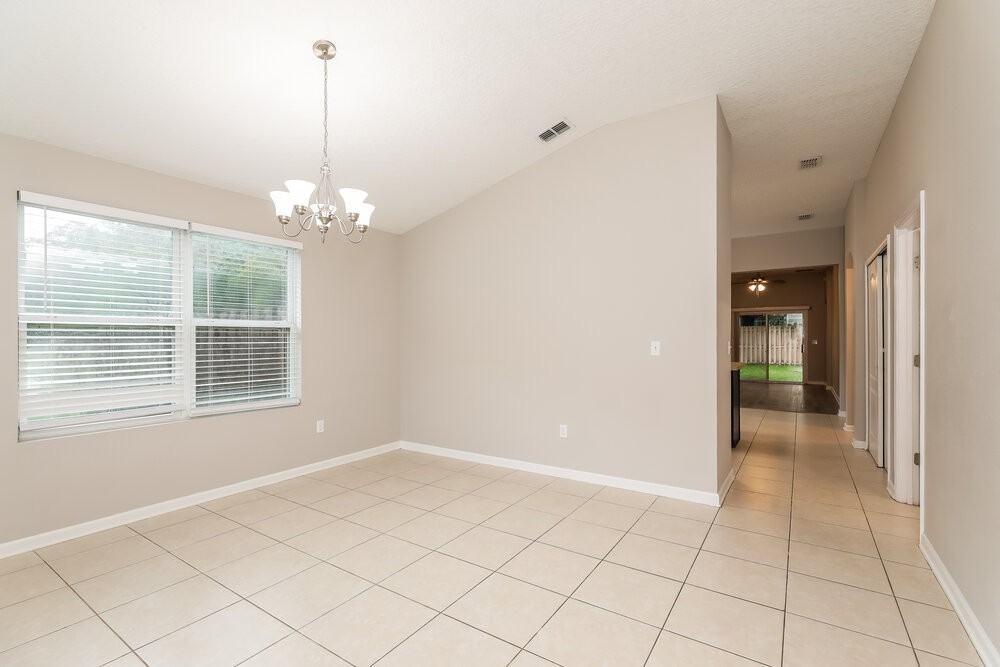 1403 Creek Point Blvd - Photo 6 of 16