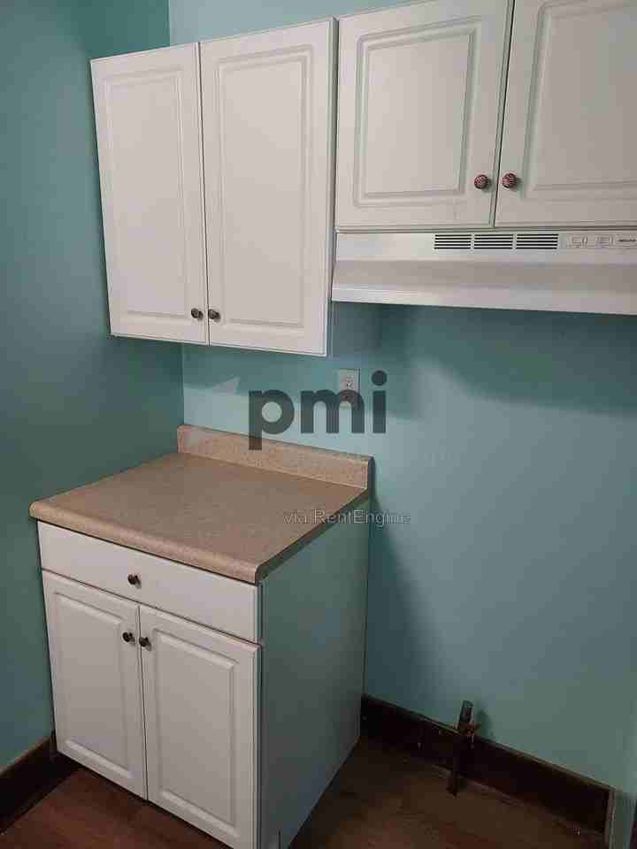 853 N College St - Photo 3 of 24