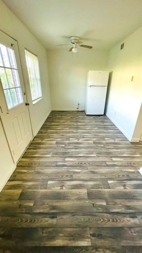 Eleven Oaks Apartments - Photo 5 of 9