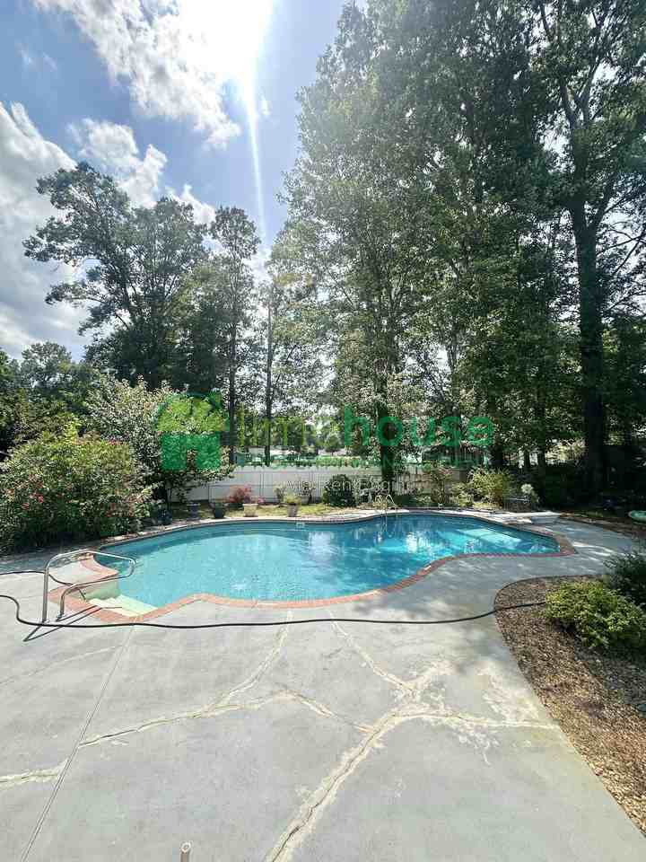 708 Meta Pointe Dr - Photo 3 of 13
