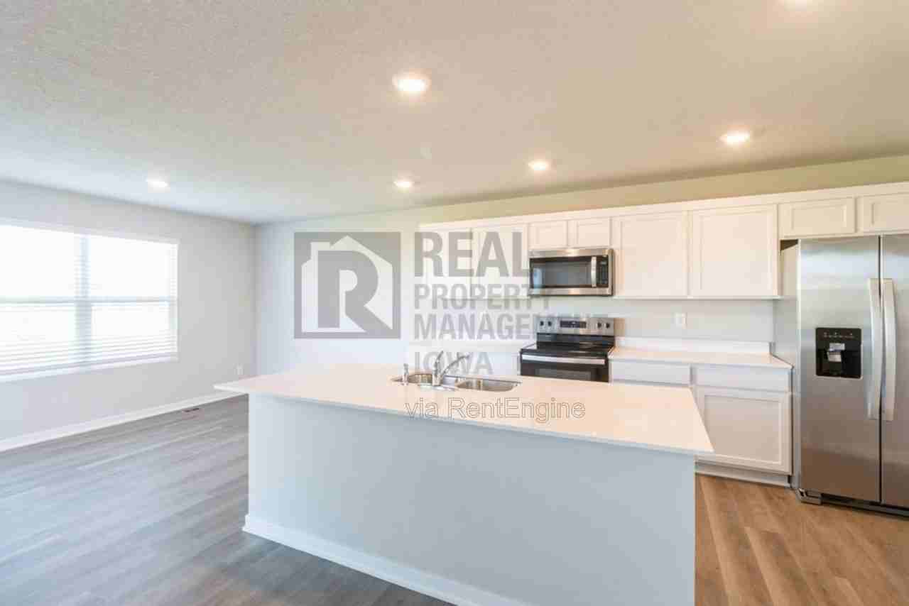 1177 Nw Williamsburg Ln - Photo 4 of 16