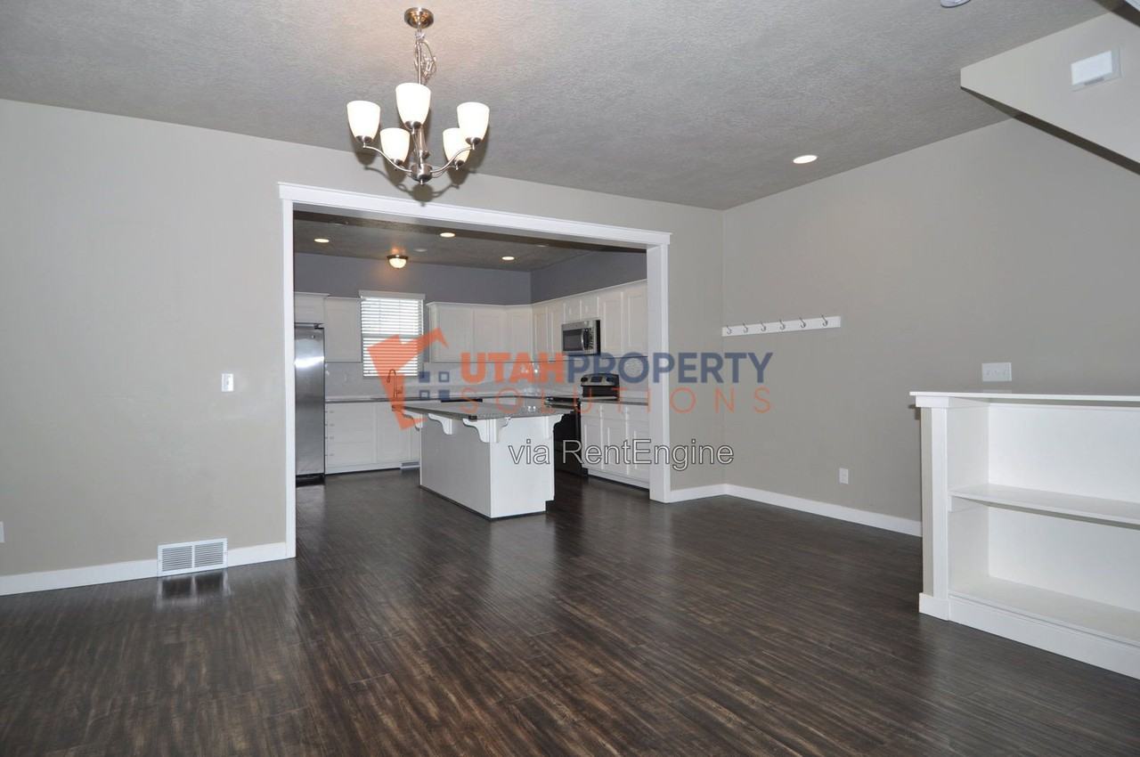 7614 S San Savino Way - Photo 7 of 30