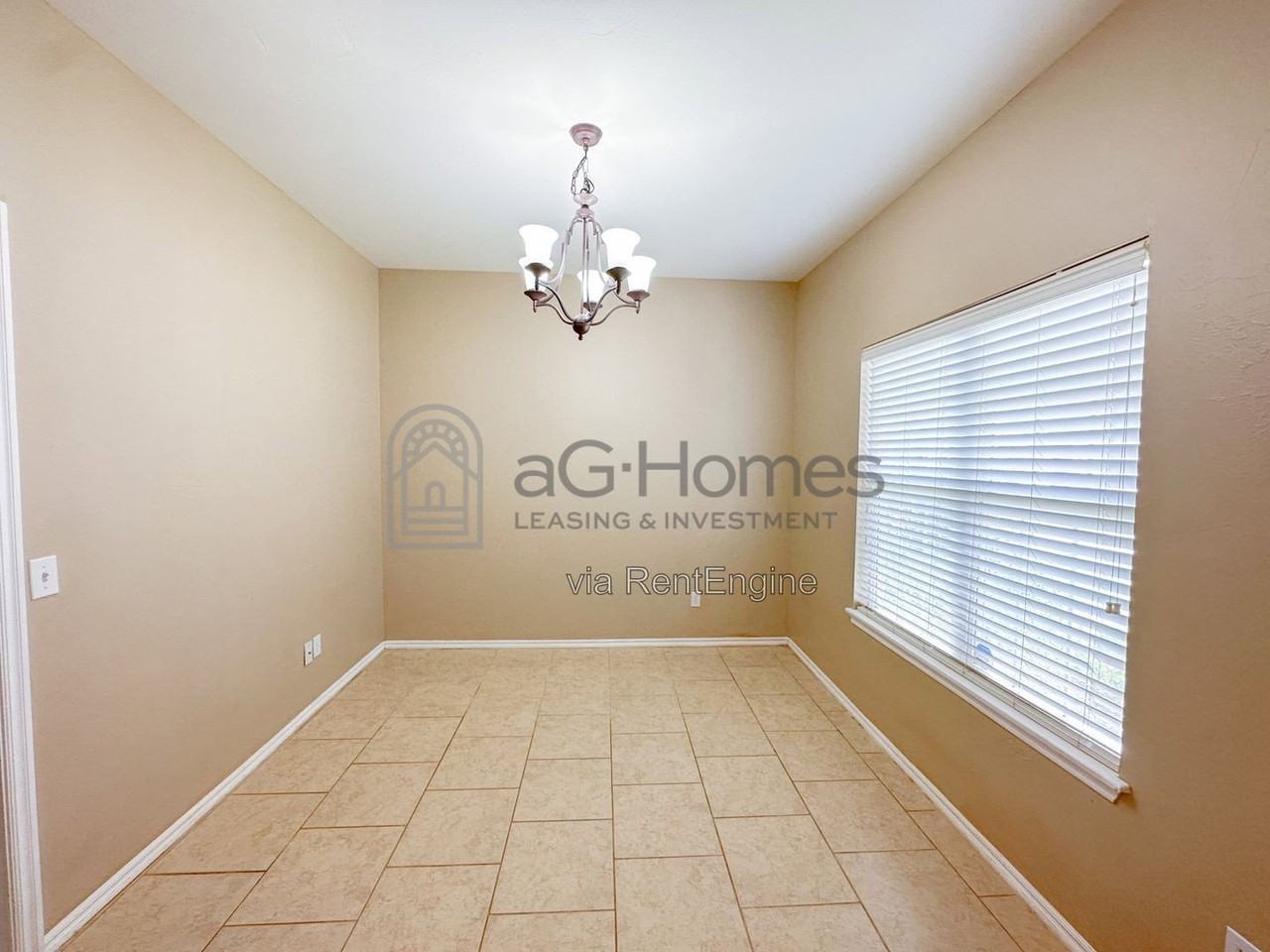 5925 Se 69th St - Photo 5 of 25