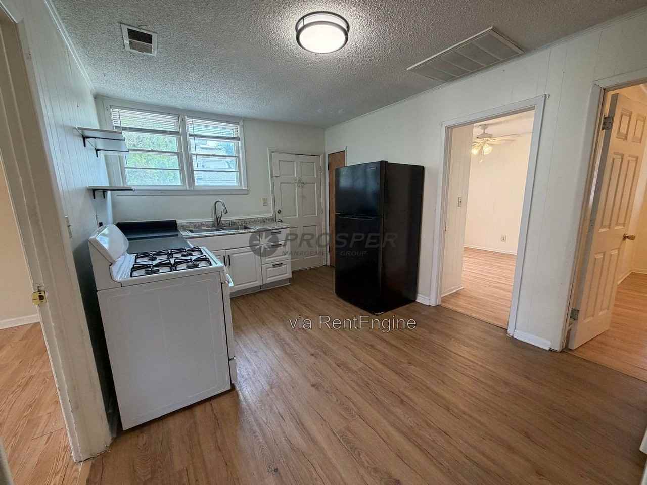 45 Drake St - Photo 7 of 21