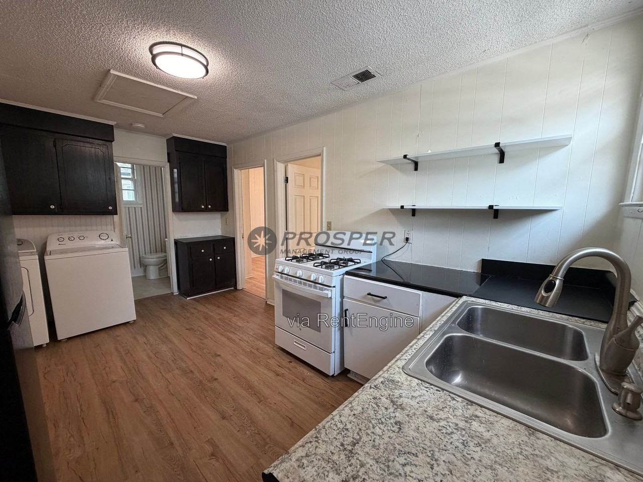 45 Drake St - Photo 7 of 19