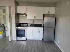 2497 N Park Ave #6 - Photo 1 of 1