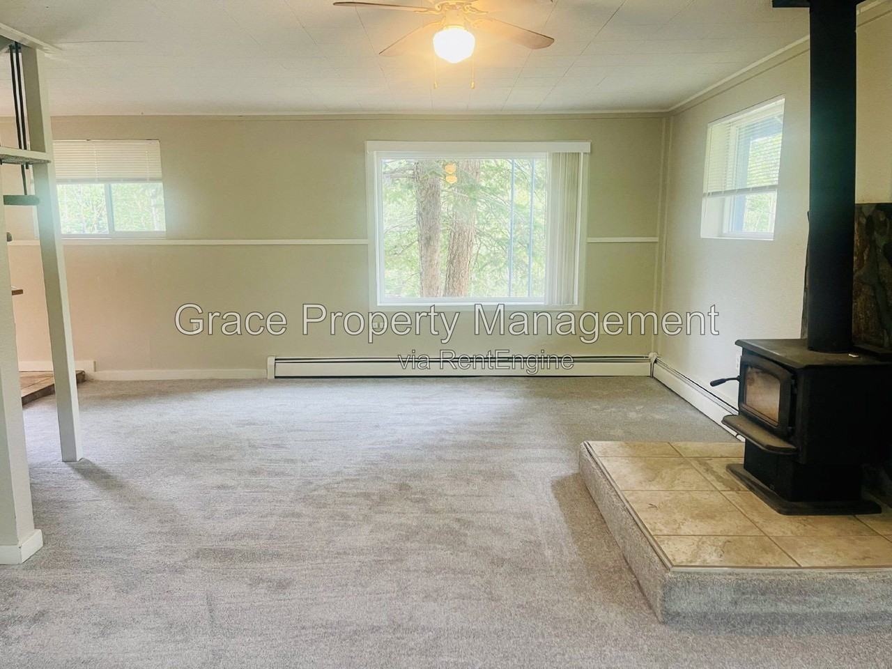 3294 Smith Hill Rd - Photo 4 of 16
