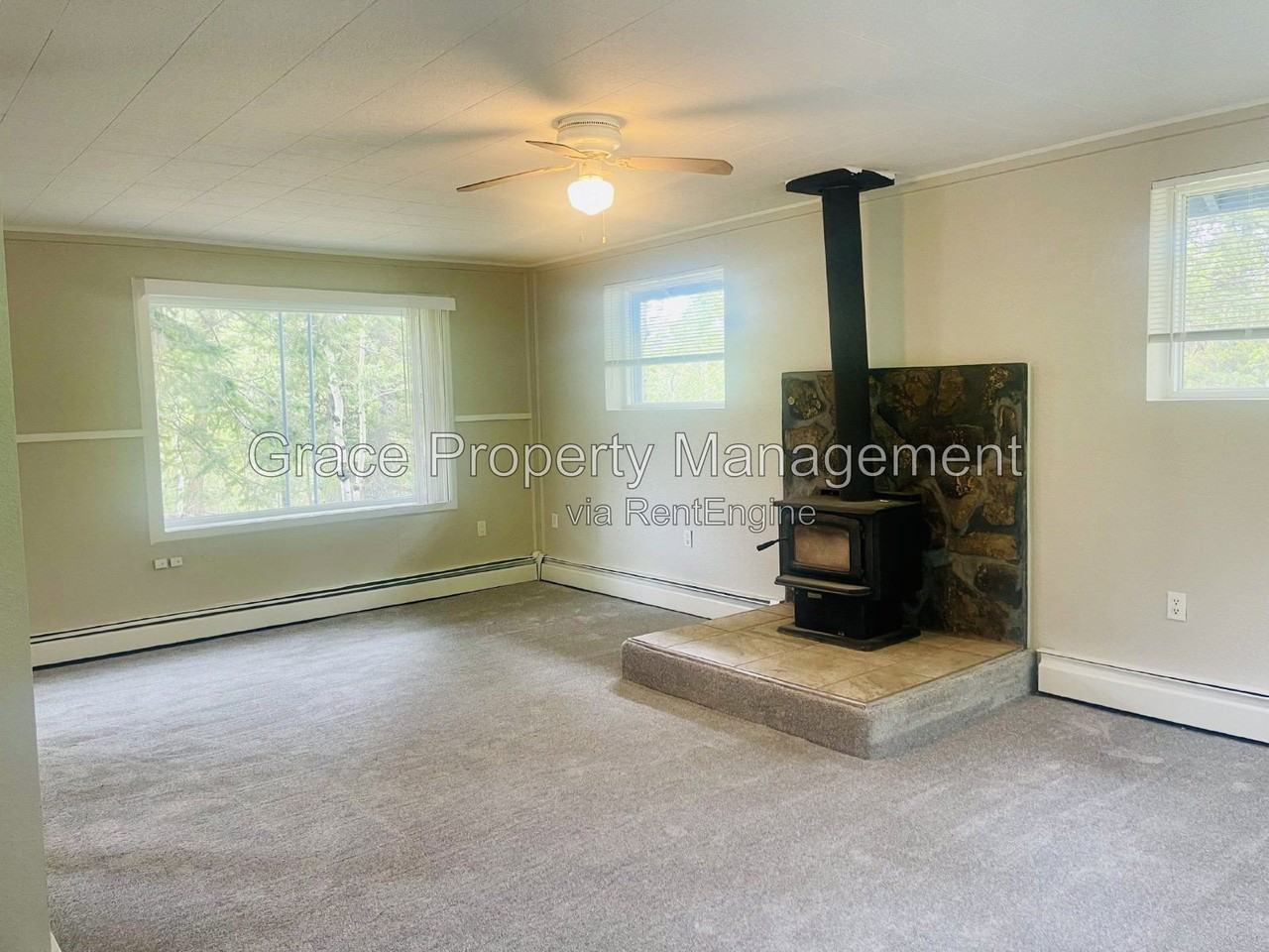 3294 Smith Hill Rd - Photo 5 of 16