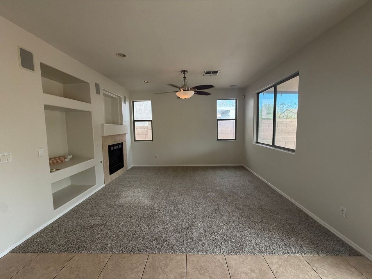 17112 W Young St - Photo 5 of 28