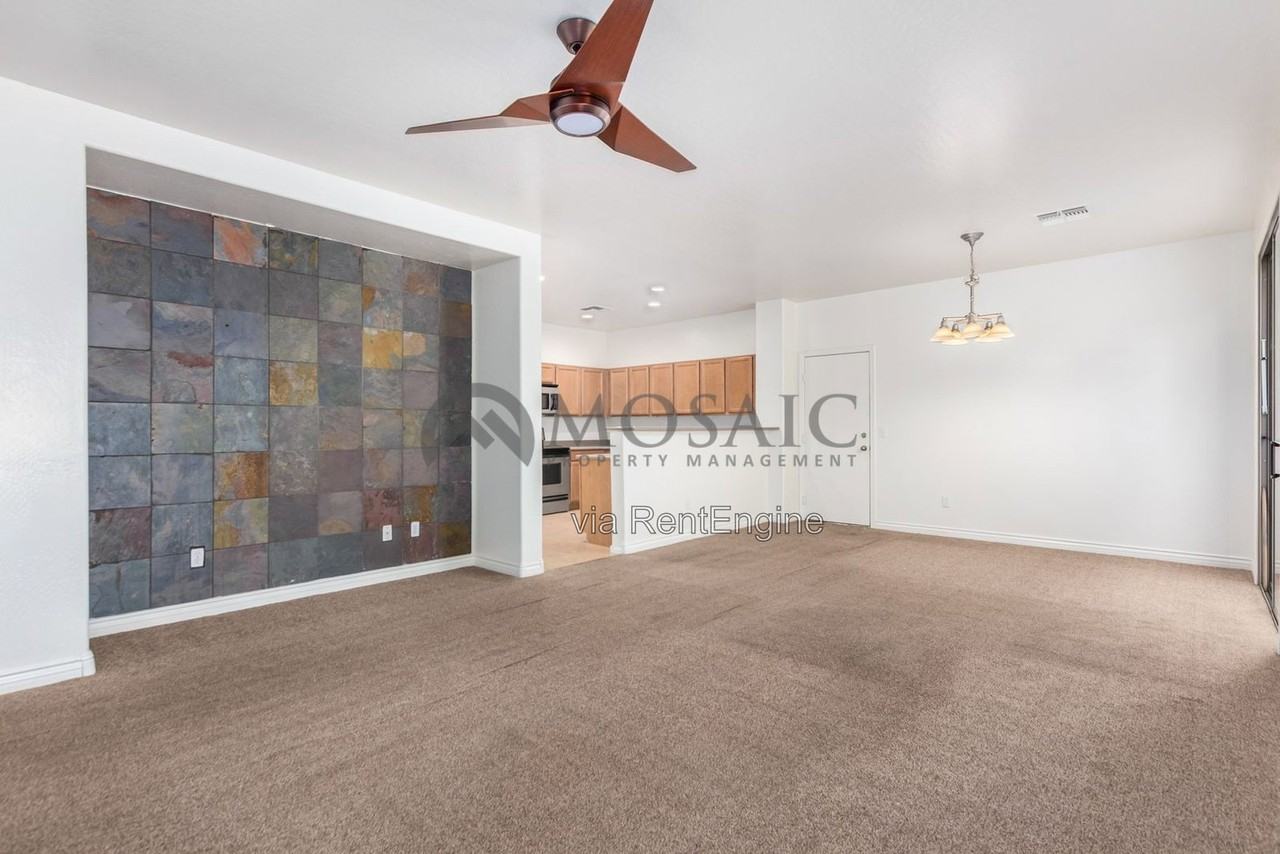 3879 E Kent Ave - Photo 5 of 28