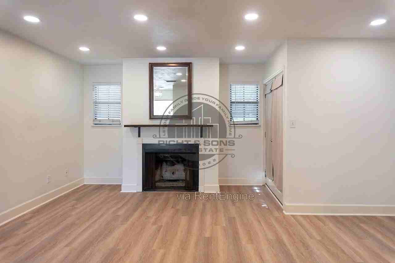 2781 Grantham Ln - Photo 5 of 25