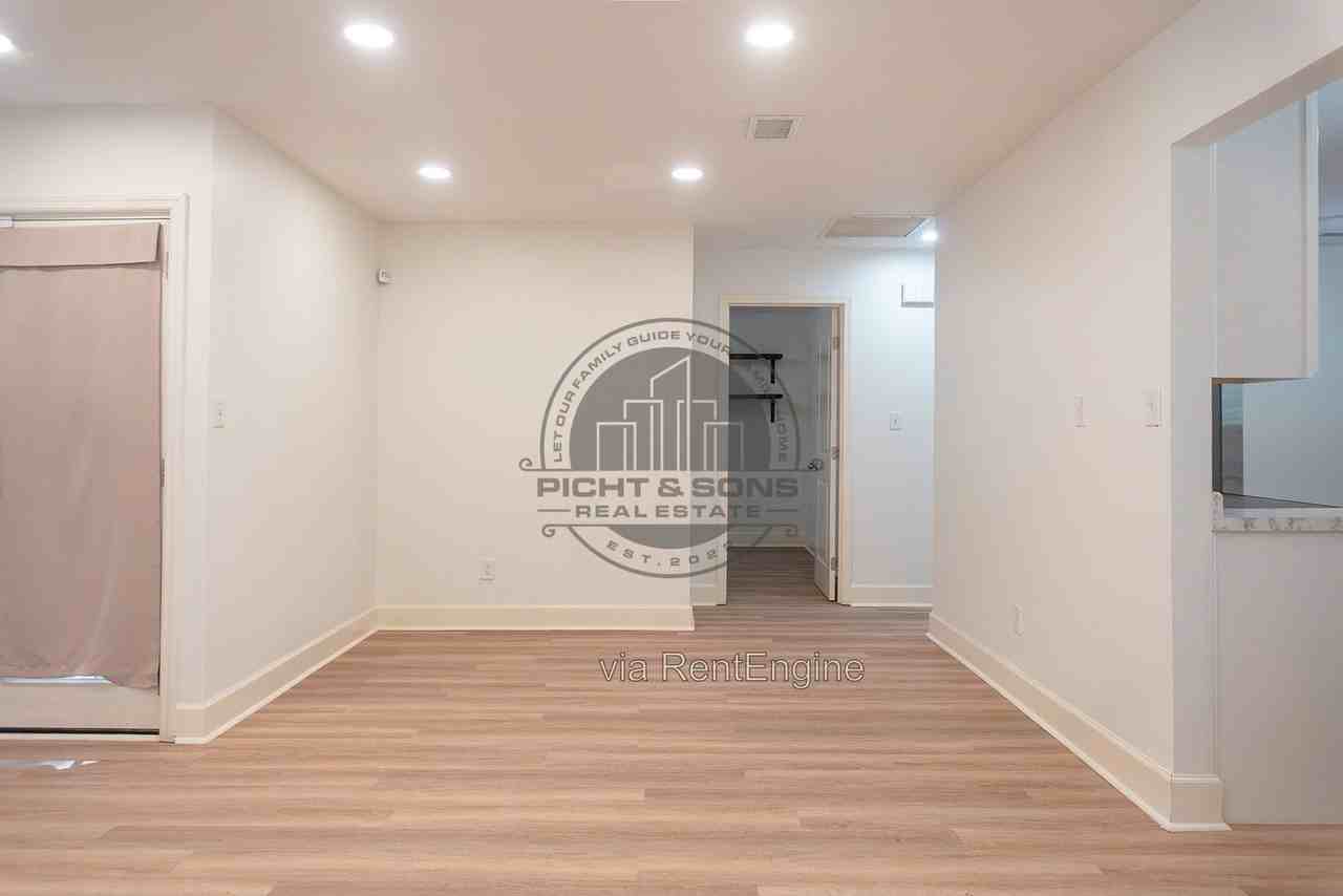 2781 Grantham Ln - Photo 6 of 25