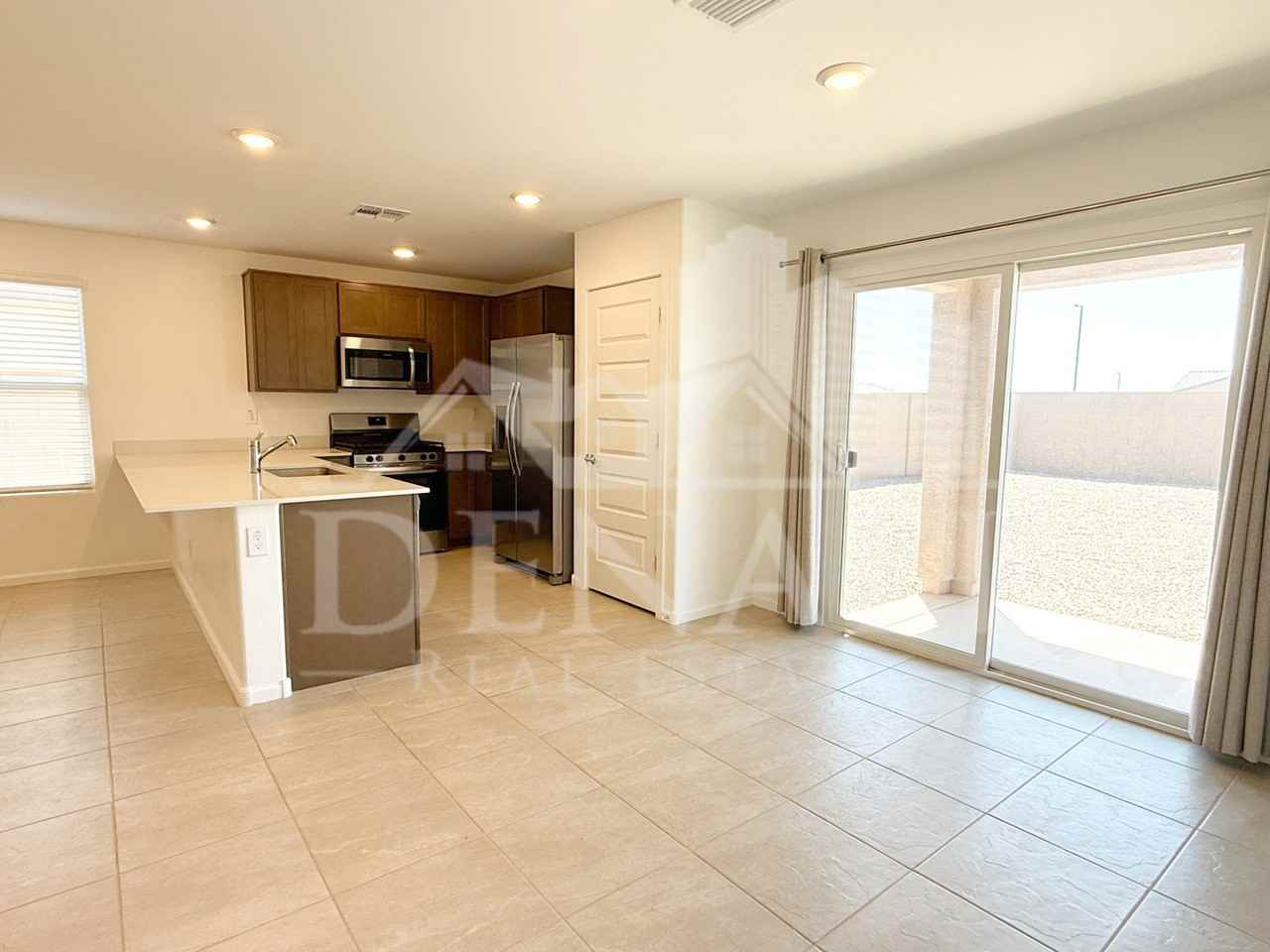32300 N Hermon Rd - Photo 7 of 20