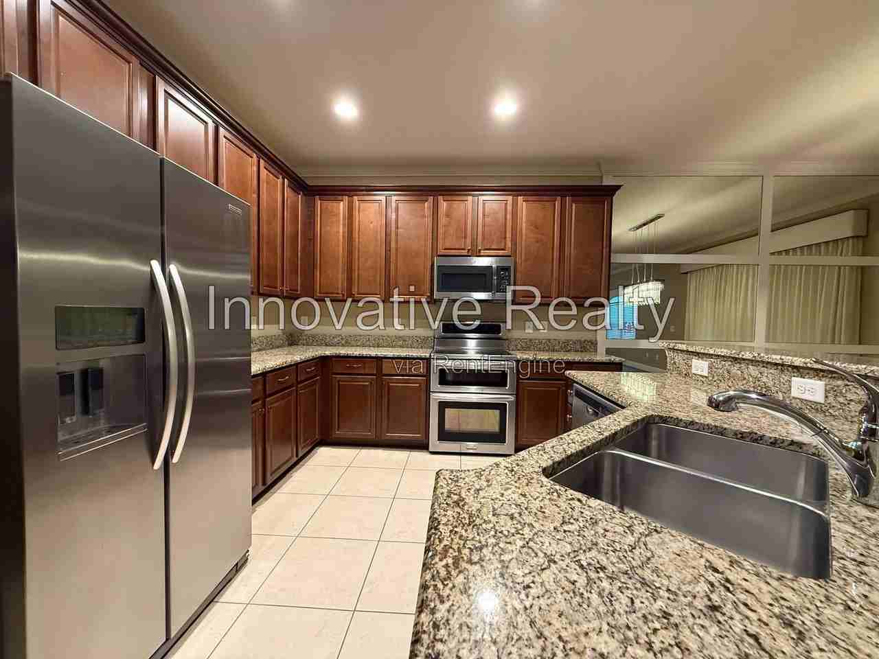 10766 Belfry Cir - Photo 6 of 36