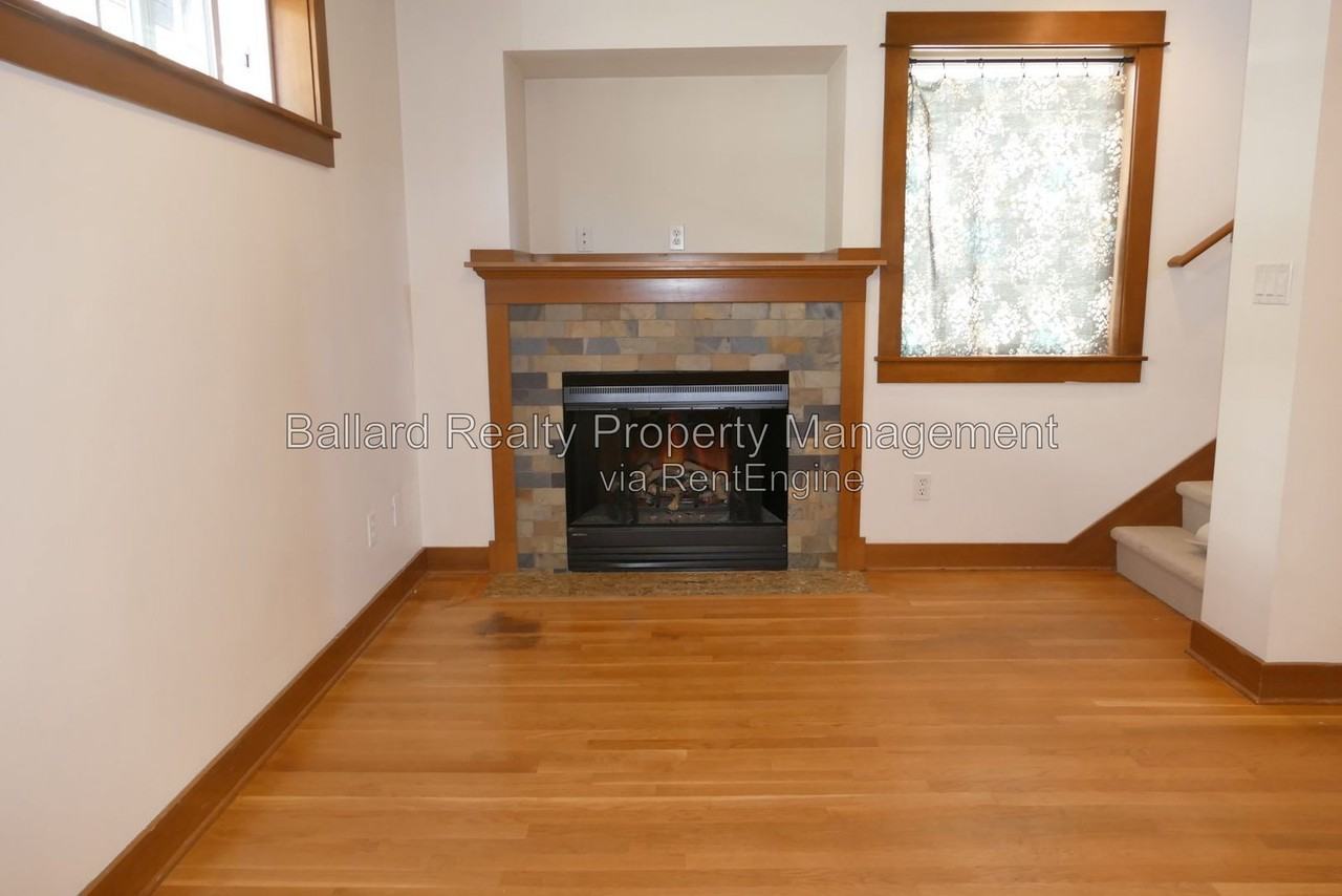4514 Dayton Ave N - Photo 7 of 13