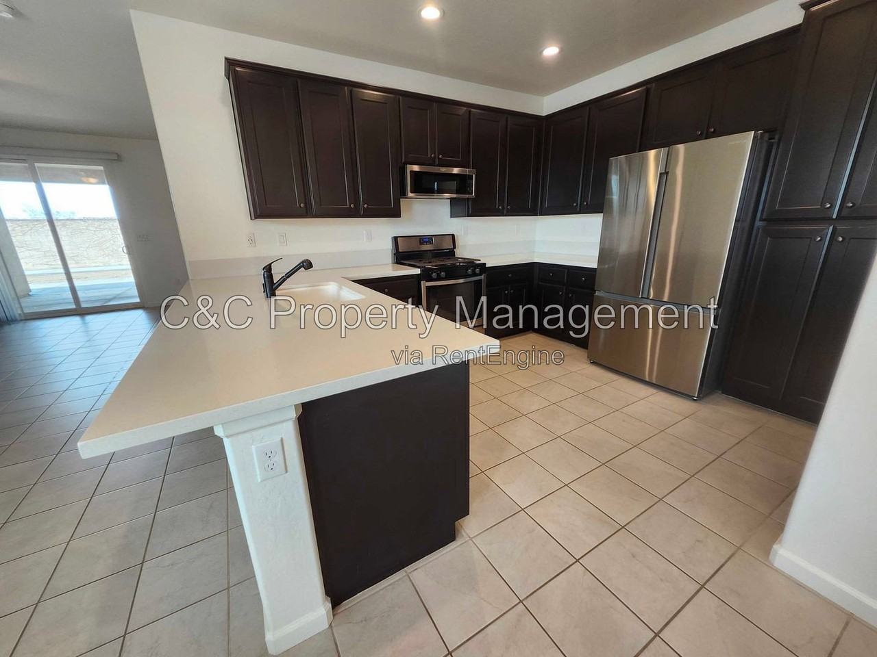 3315 Manchester St - Photo 6 of 30