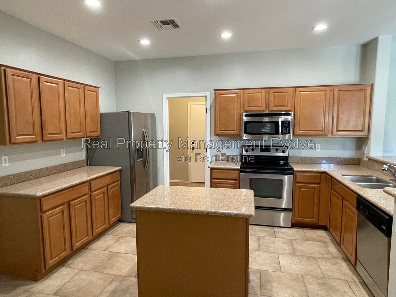 3632 W Jacksonville Dr - Photo 3 of 30