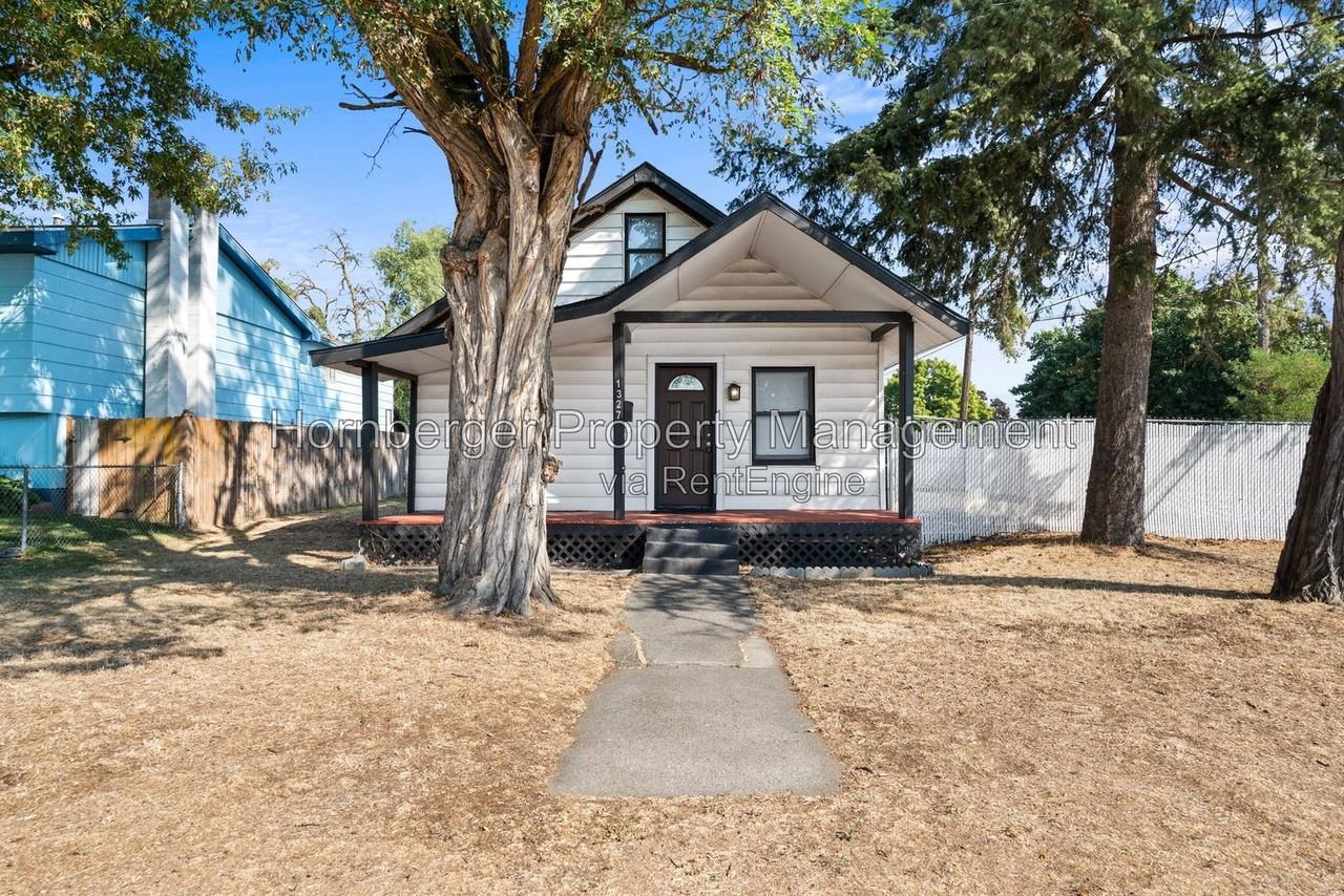 1327 E Walton Ave - Photo 2 of 35