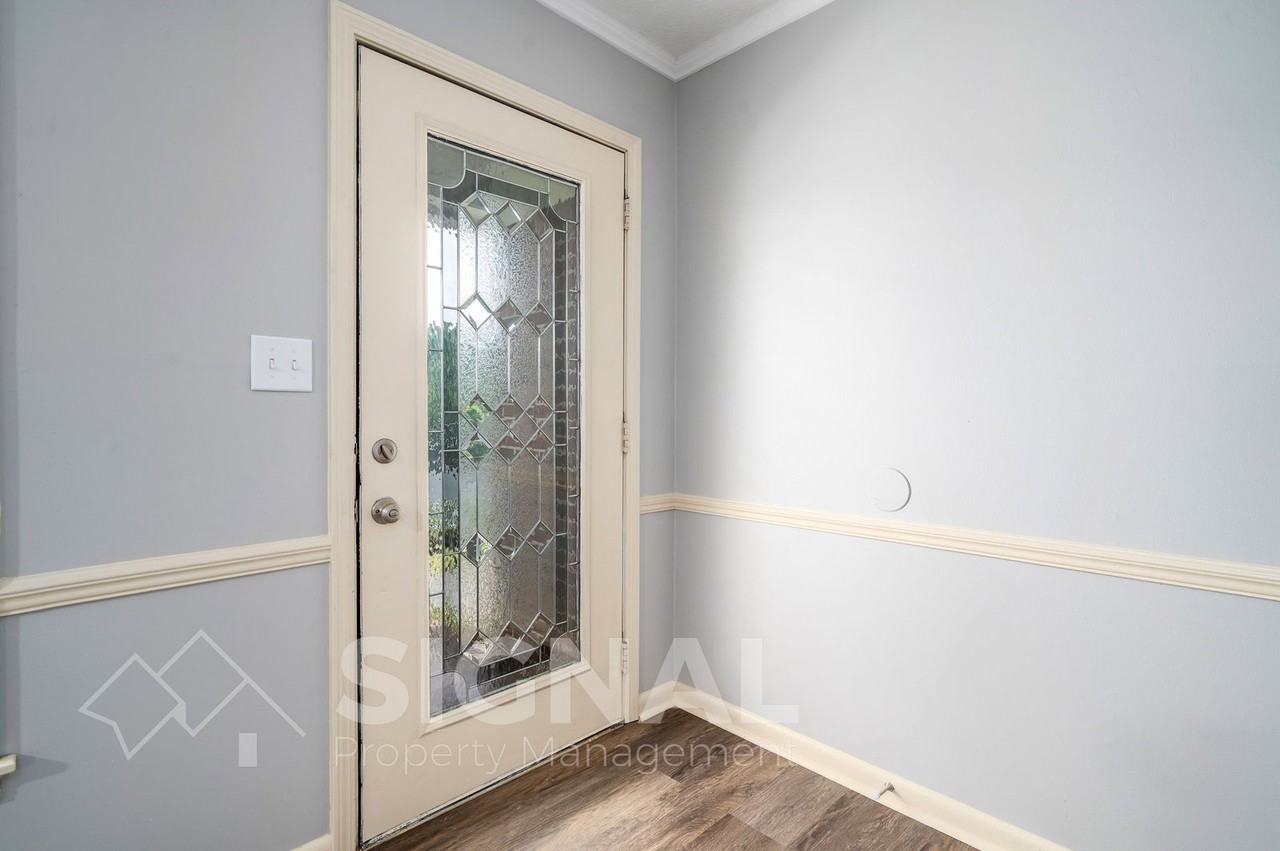 816 86th Pl S - Photo 5 of 27