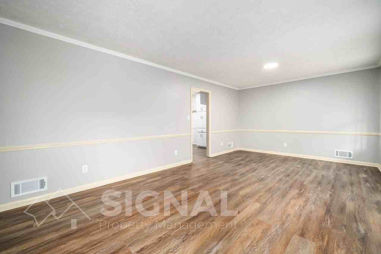 816 86th Pl S - Photo 6 of 27