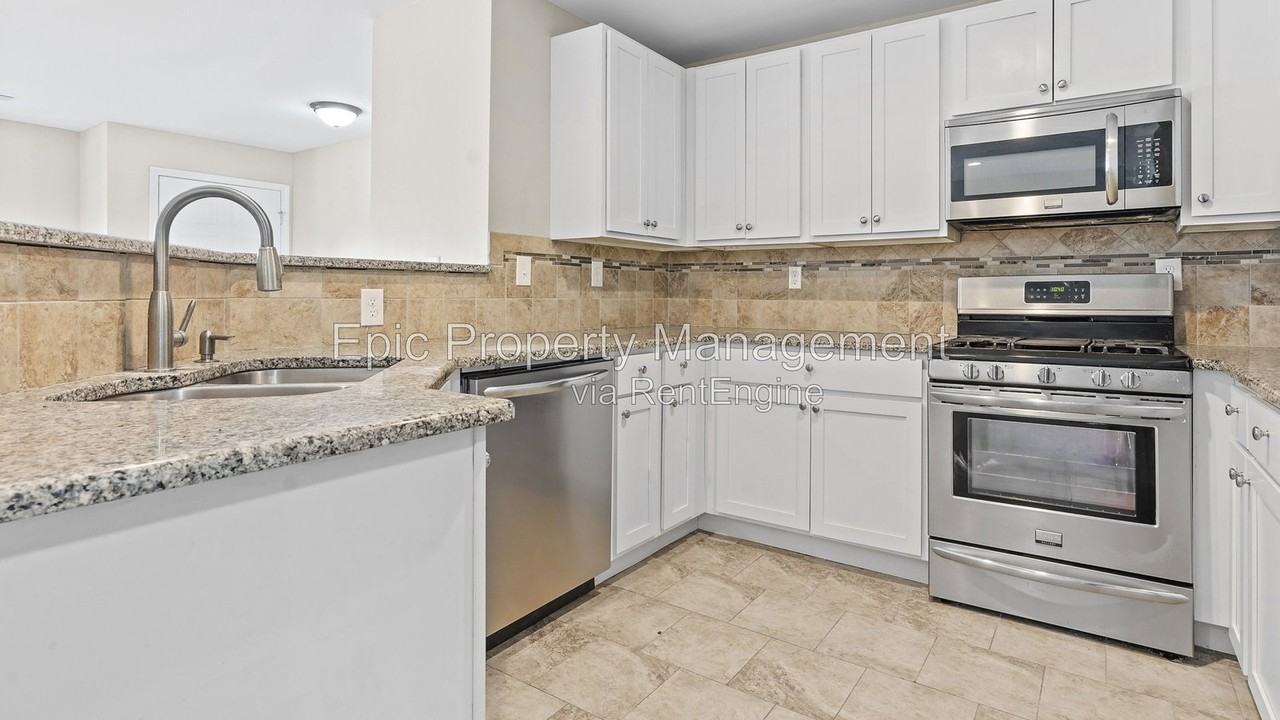 4106 Rosalia Ln - Photo 2 of 13