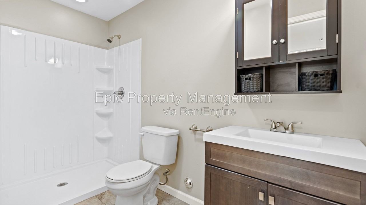 4106 Rosalia Ln - Photo 5 of 13