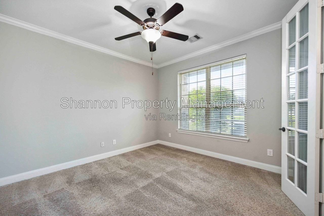 13318 Cameron Reach Dr - Photo 2 of 21