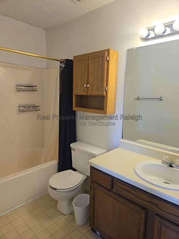 4130 Kaplan Dr - Photo 5 of 13