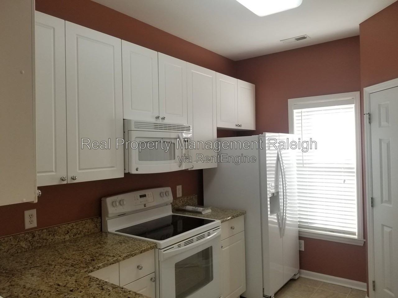 2152 Castle Pines Dr - Photo 6 of 21
