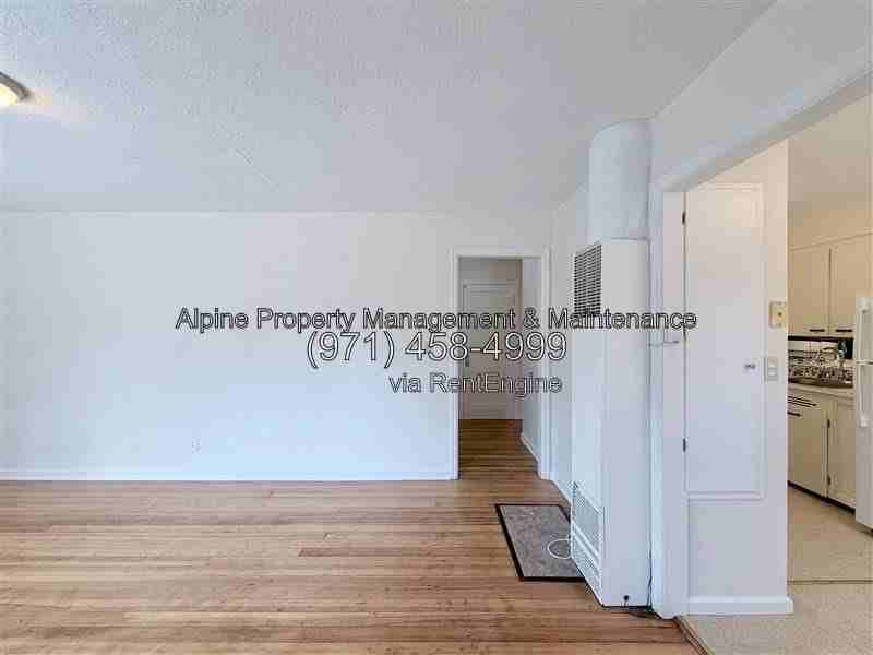 1017 Ne Birchwood Dr - Photo 3 of 22