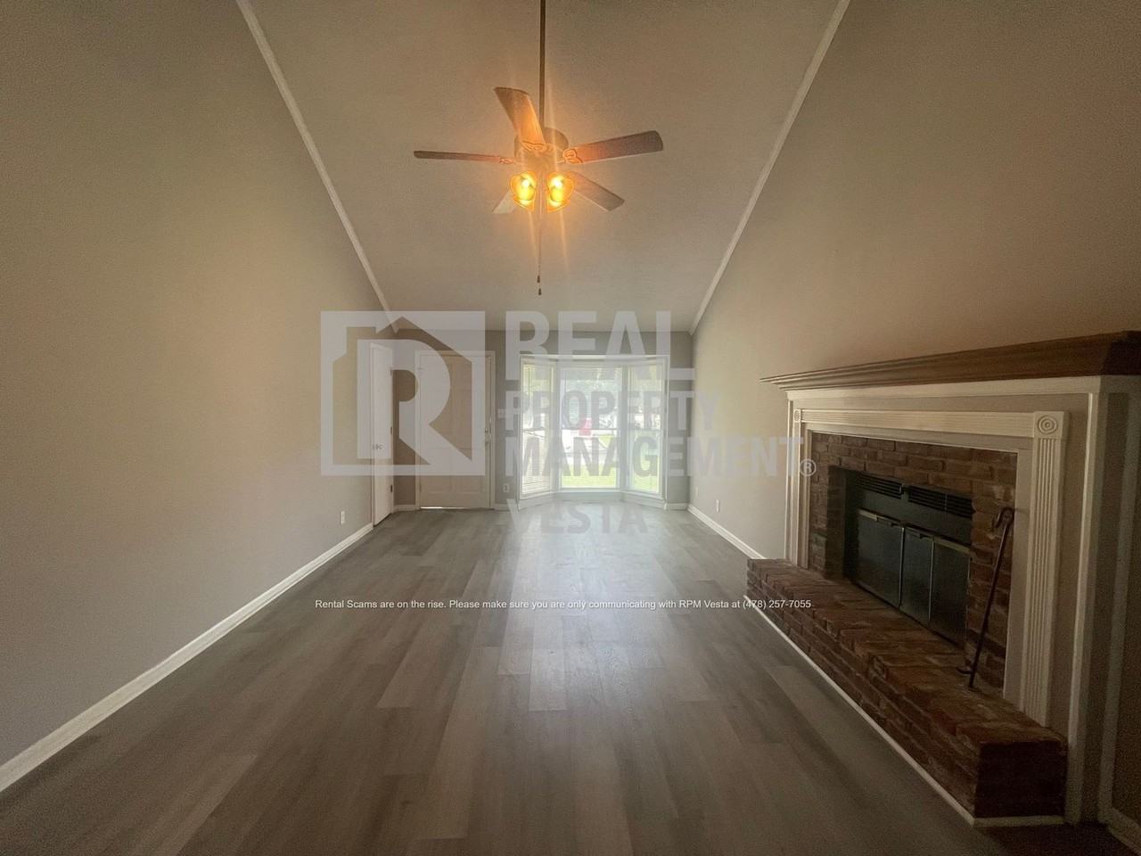 160 N Springs Ct - Photo 3 of 19