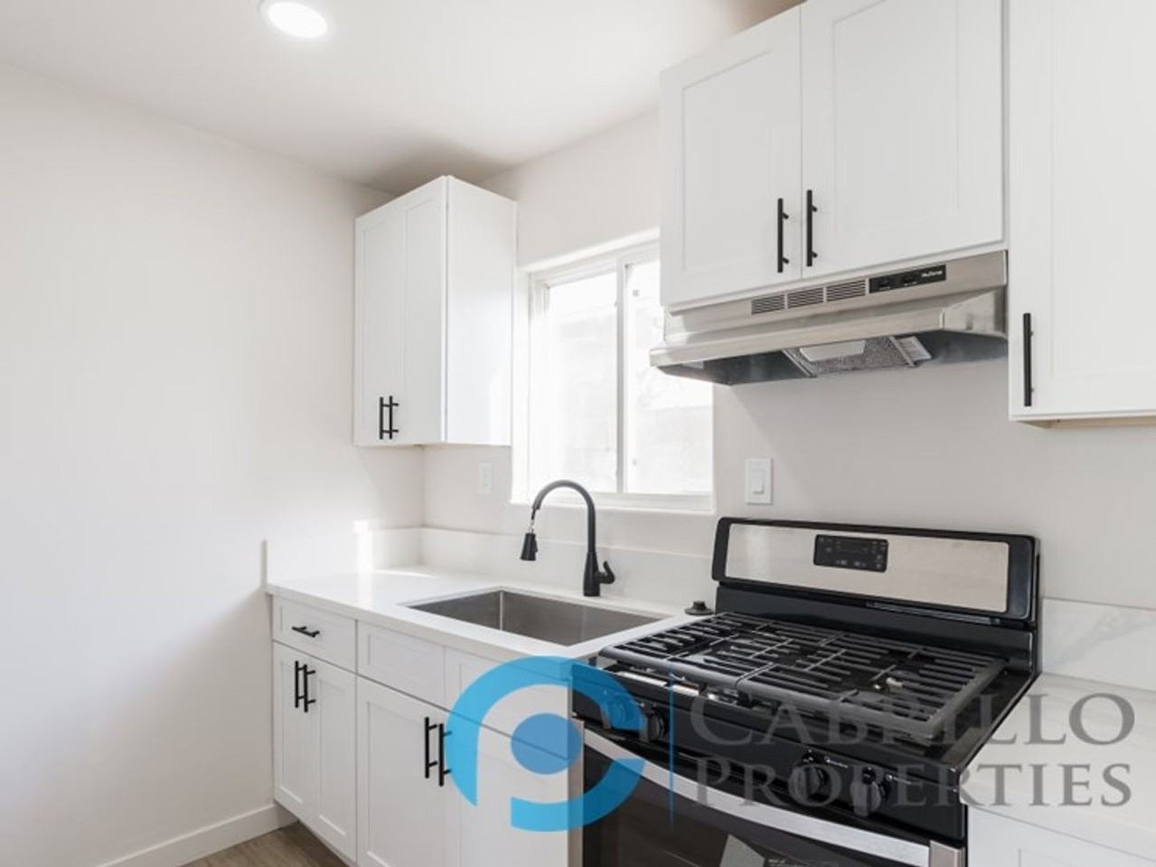 138 5th Ave #B - Photo 7 of 13