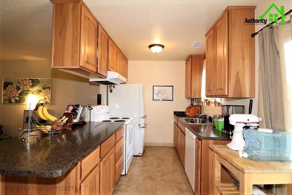 1156 Jaxon Way - Photo 7 of 14