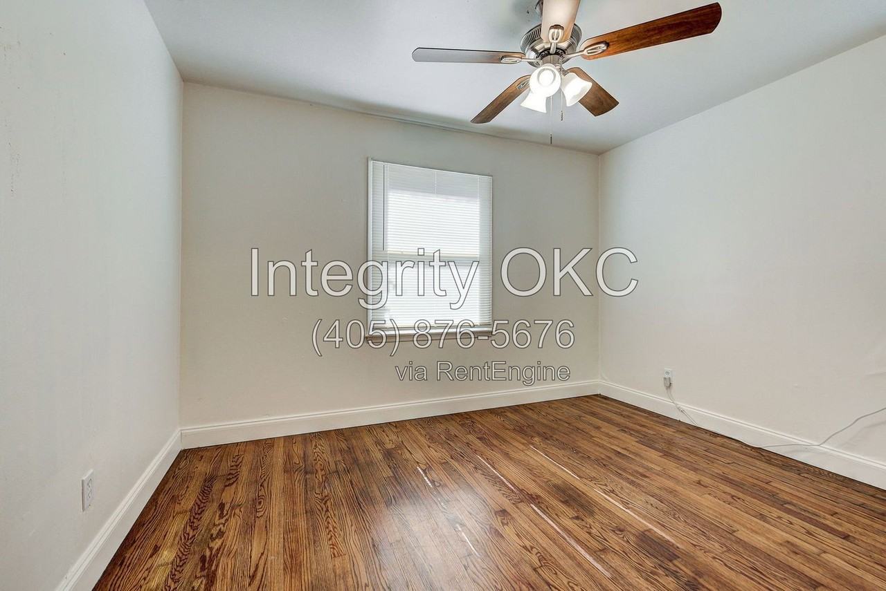2321 Mccracken Dr - Photo 4 of 34