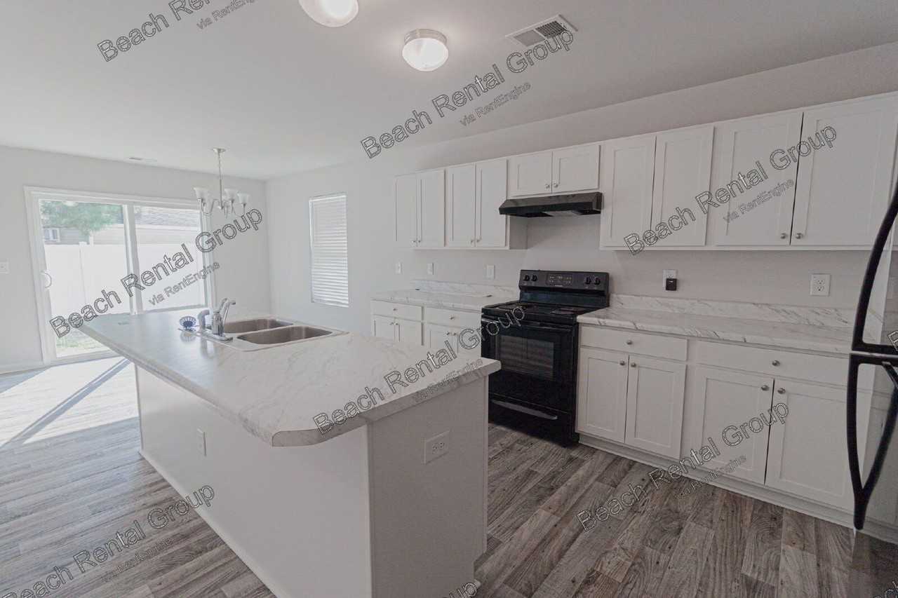 166 Foxford Dr - Photo 7 of 26
