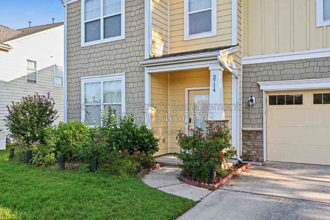 2714 Aldergrove Rd - Photo 5 of 31