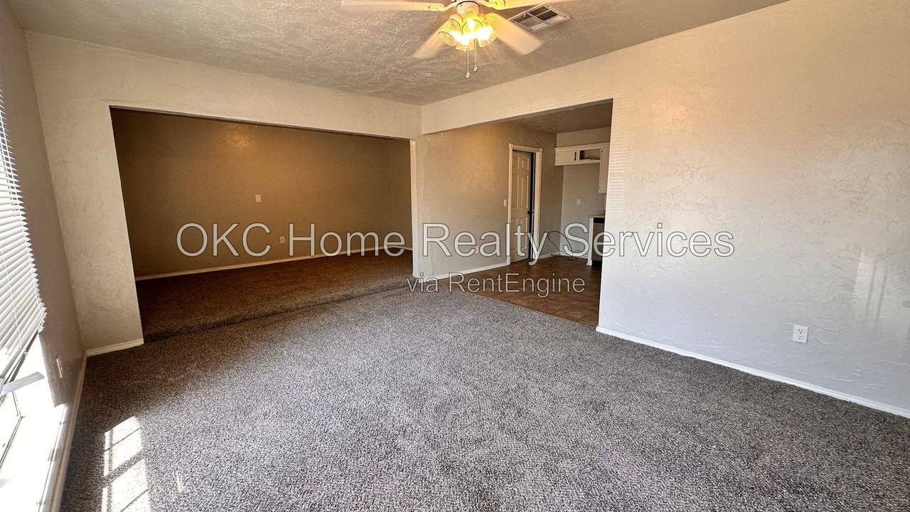 8417 S Villa Ave - Photo 3 of 18