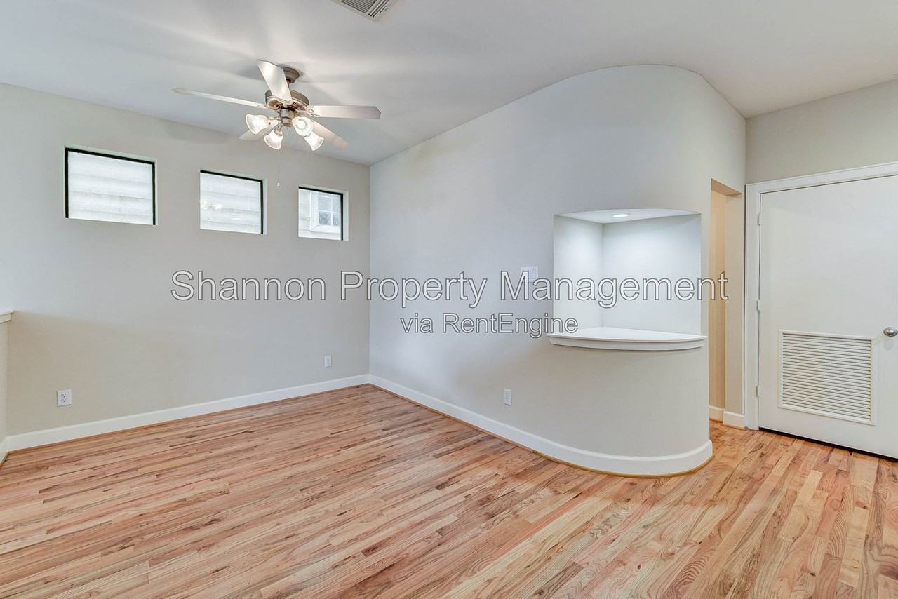 650 Westcross St #35 - Photo 7 of 27