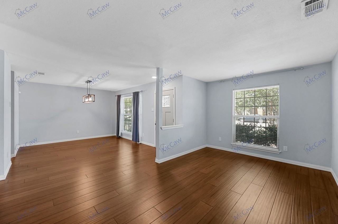 7136 Vinland St - Photo 4 of 24