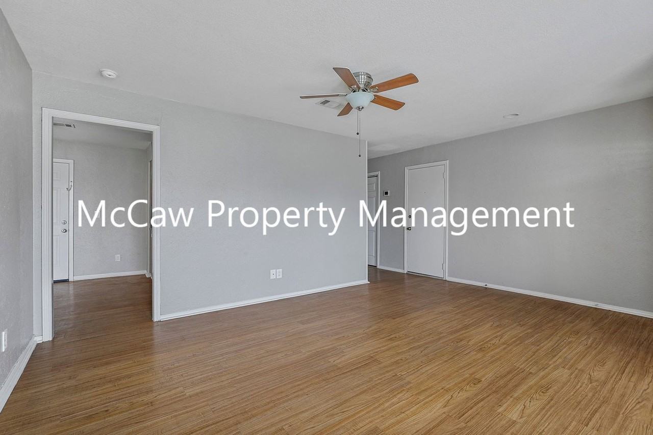 1414 White Way - Photo 4 of 20