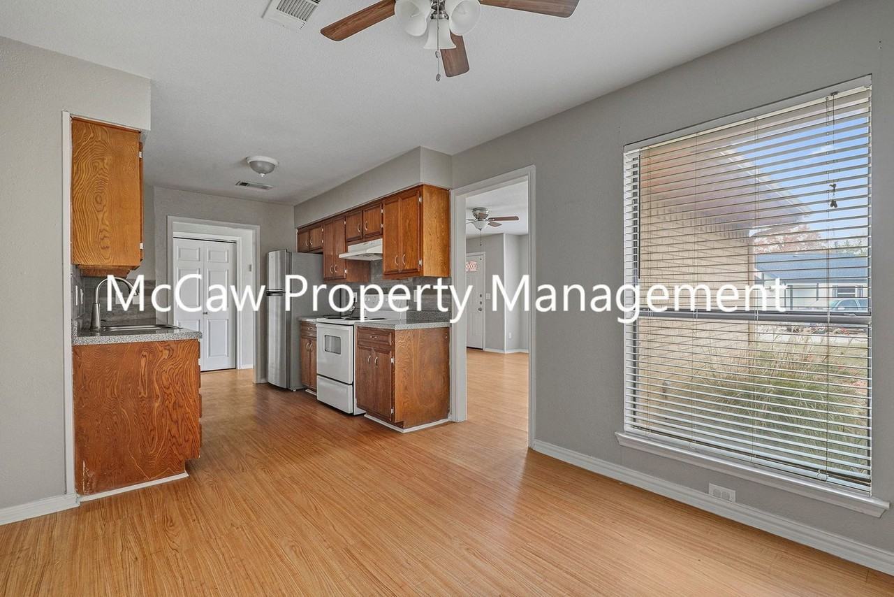 1414 White Way - Photo 7 of 20