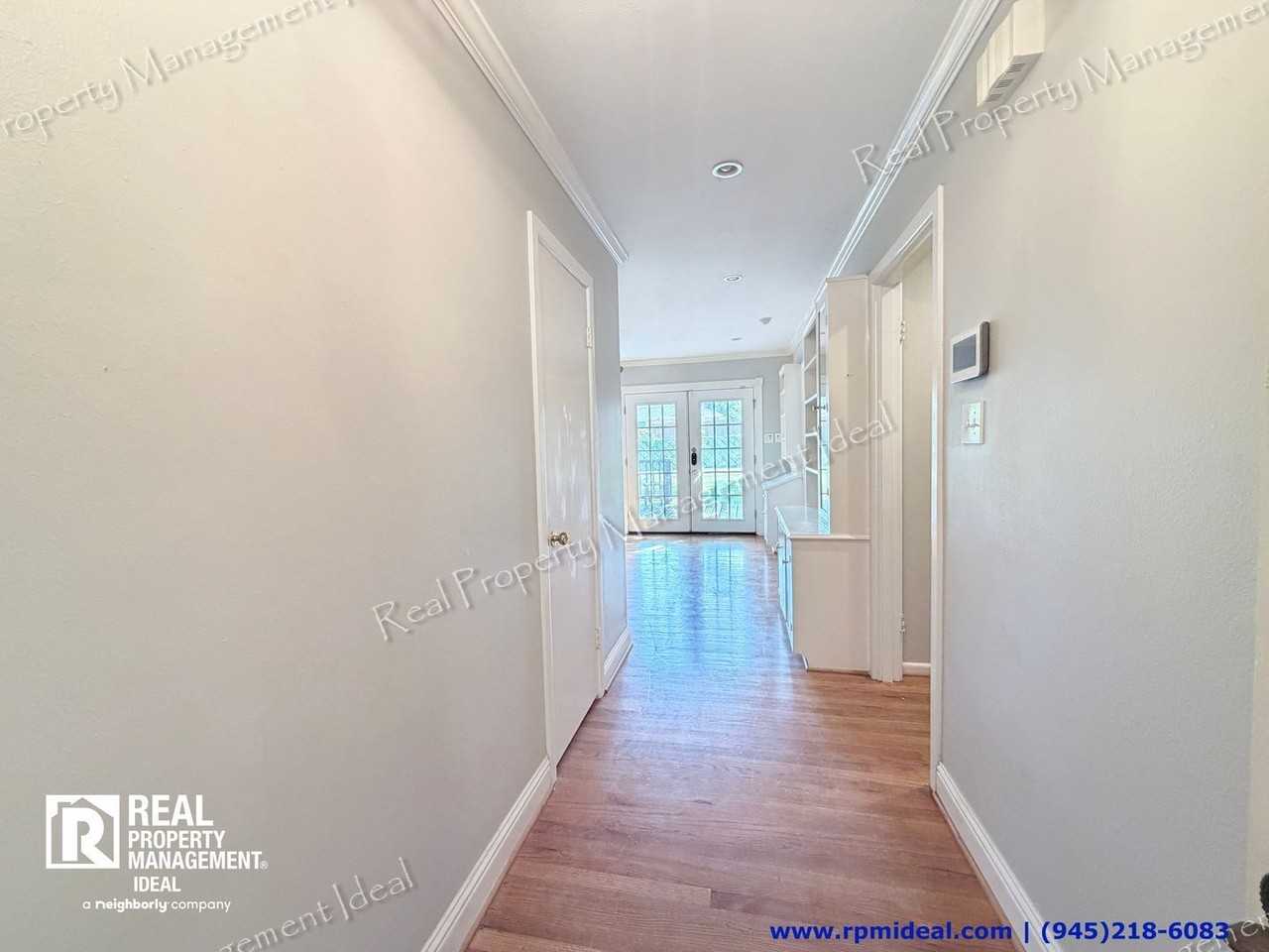 11628 Sasanqua Ln - Photo 3 of 23