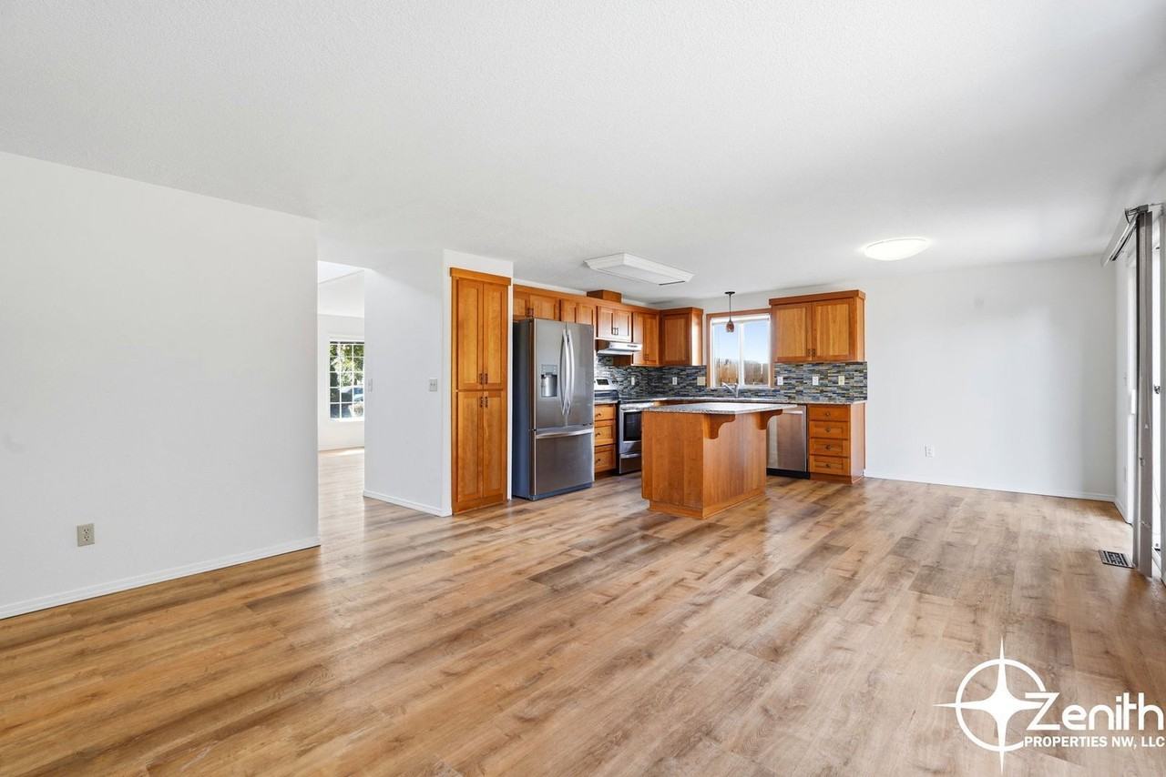 15608 Ne 44th St - Photo 6 of 40