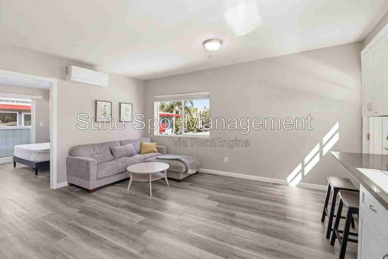 160 Harrison Ave #B1 - Photo 3 of 48