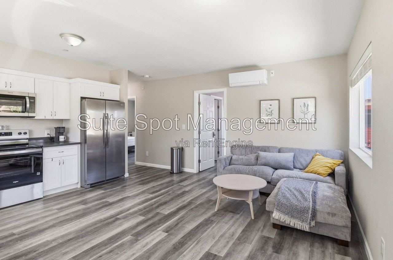 160 Harrison Ave #B1 - Photo 4 of 48